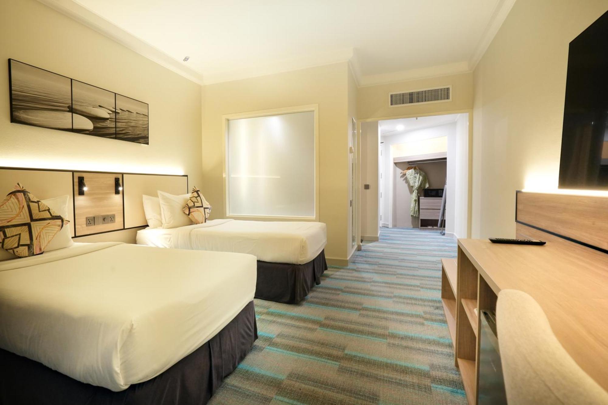 Thistle Джохор Бахру Екстериор снимка Deluxe Family Room