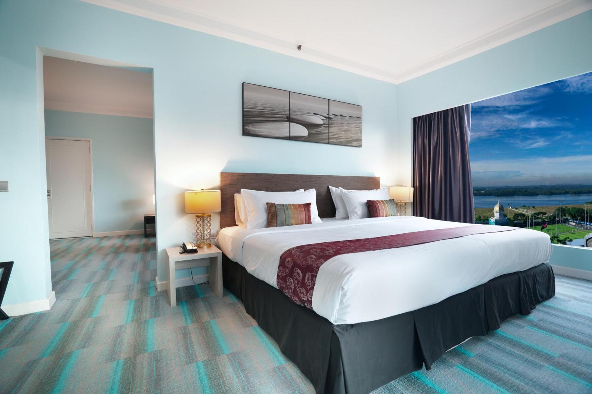 Thistle Джохор Бахру Екстериор снимка Deluxe Suite