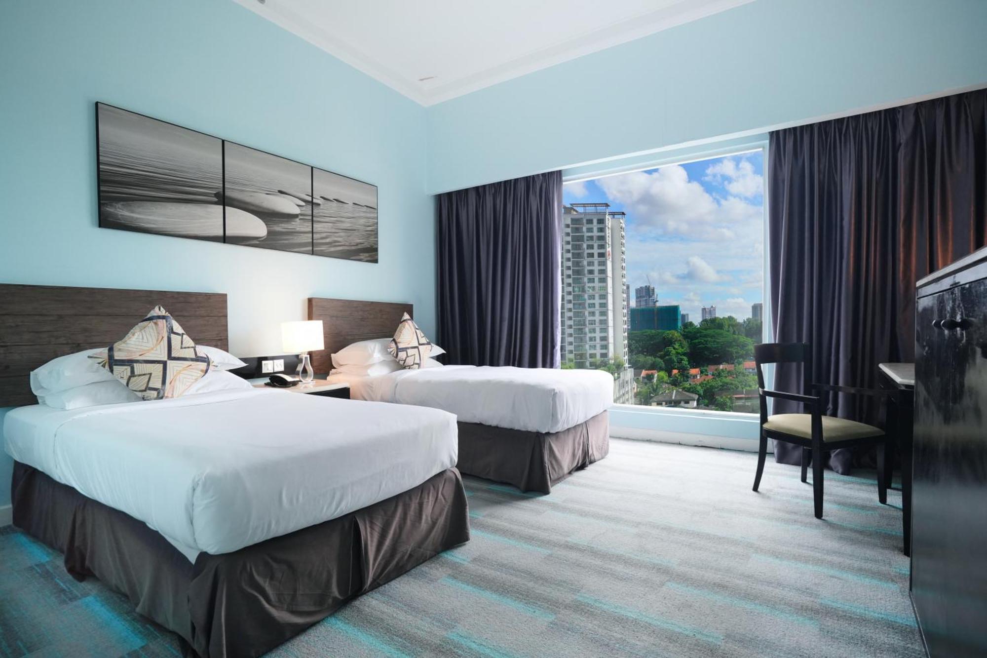 Thistle Джохор Бахру Екстериор снимка Deluxe Room