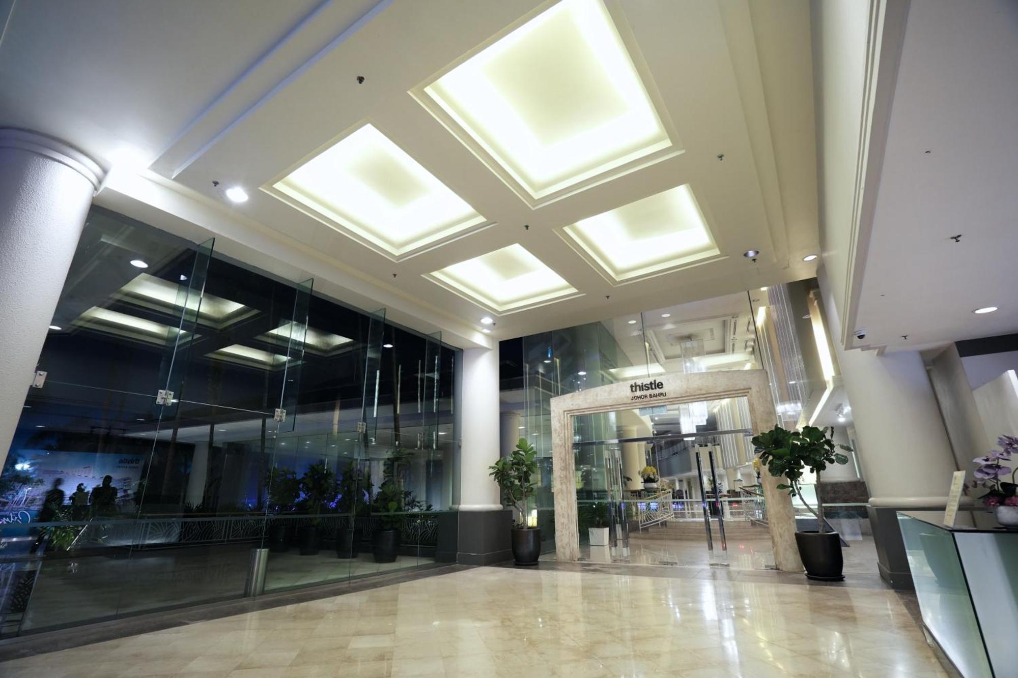 Thistle Джохор Бахру Екстериор снимка Lobby
